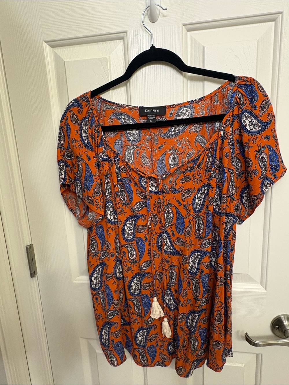 SZ-1X - Karen Kane Orange Paisley Short-Sleeve Tie-Front Top
